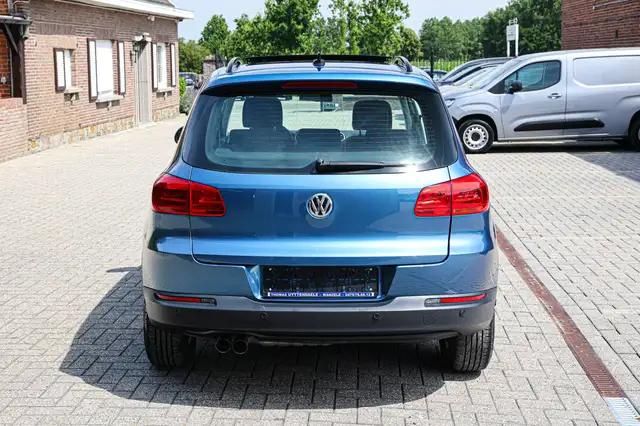 Volkswagen Tiguan view 6