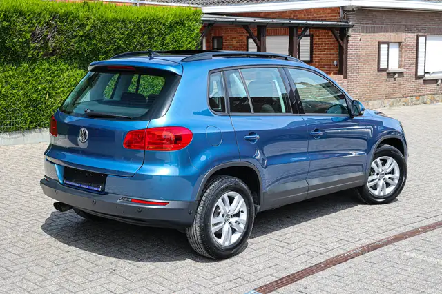 Volkswagen Tiguan view 5