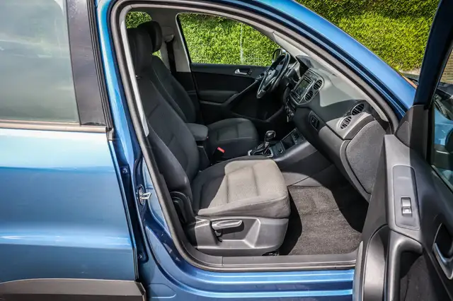 Volkswagen Tiguan view 21