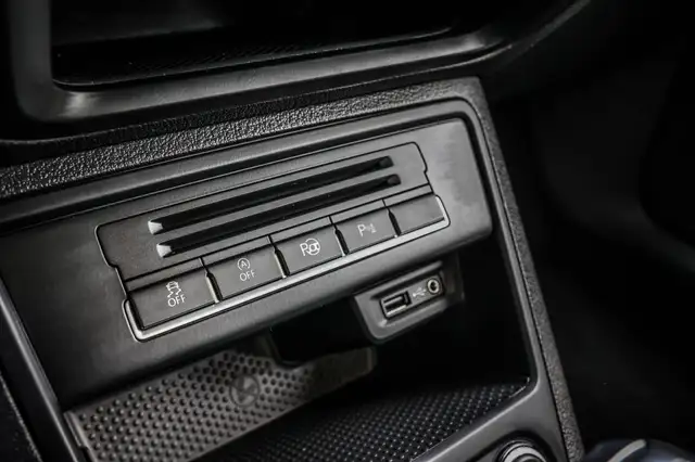 Volkswagen Tiguan view 16