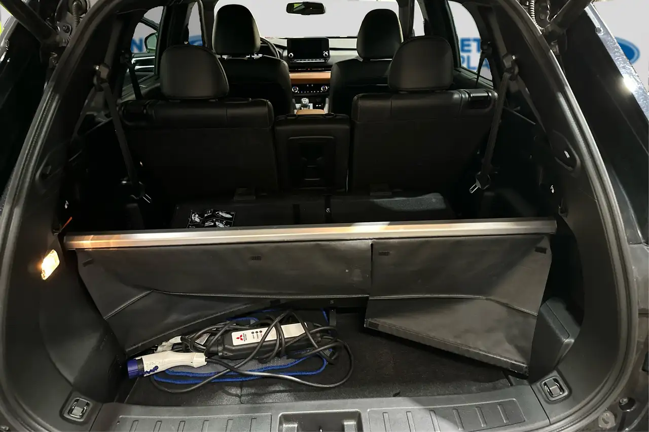 Mitsubishi Outlander снимка Mitsubishi Outlander