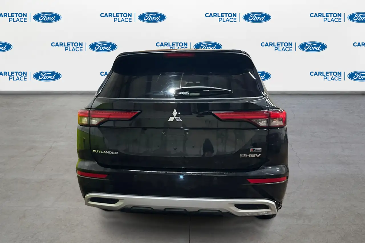 Mitsubishi Outlander снимка Mitsubishi Outlander