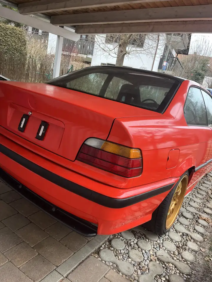 BMW 325i, foto 3
