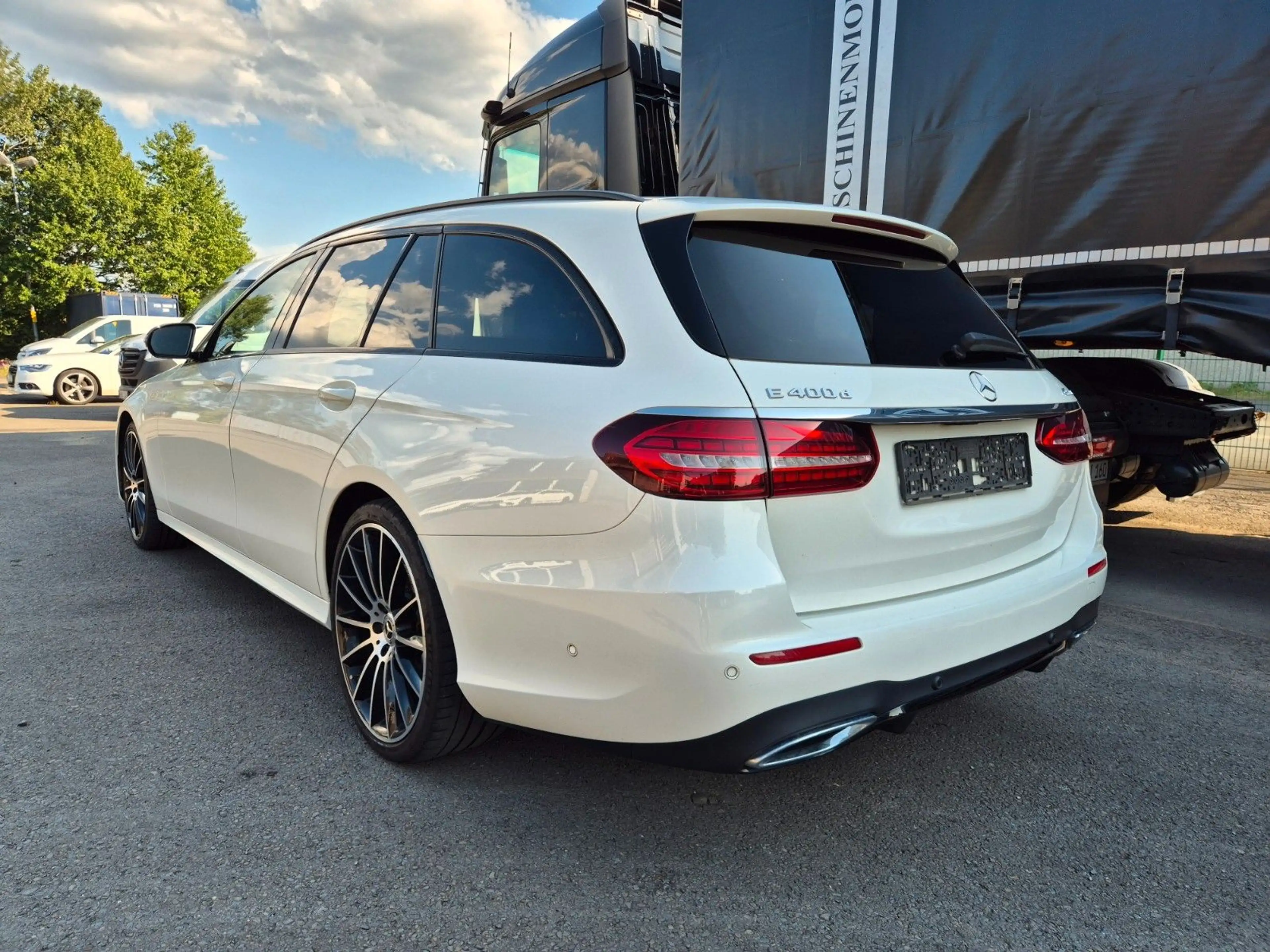 Mercedes-Benz E 400 d E T-Modell 4Matic AMG Line — photo 7