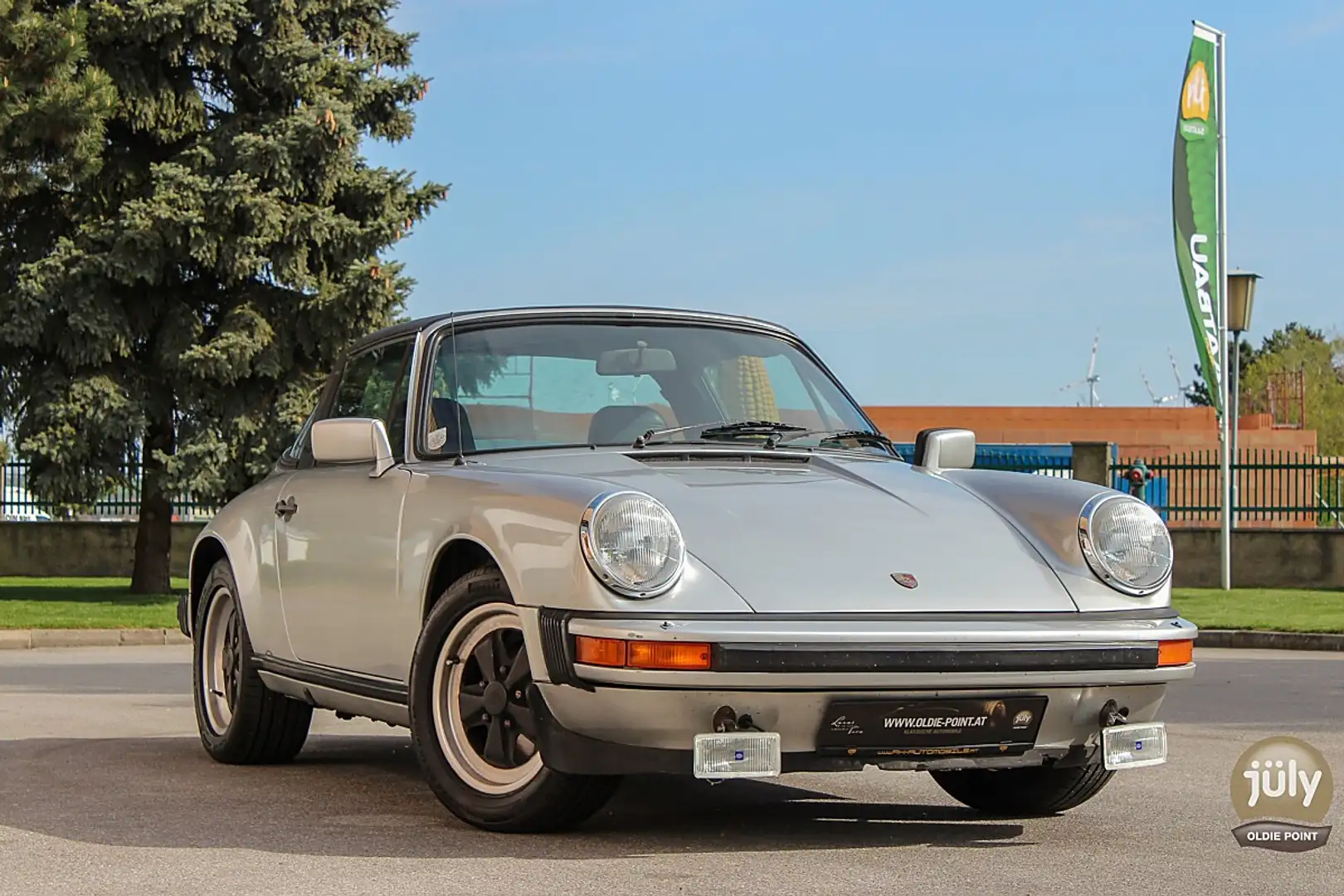 Porsche 911 SC 3.0 Targa | 1982 | Teil-restauriert | Daily ... Grau - 2