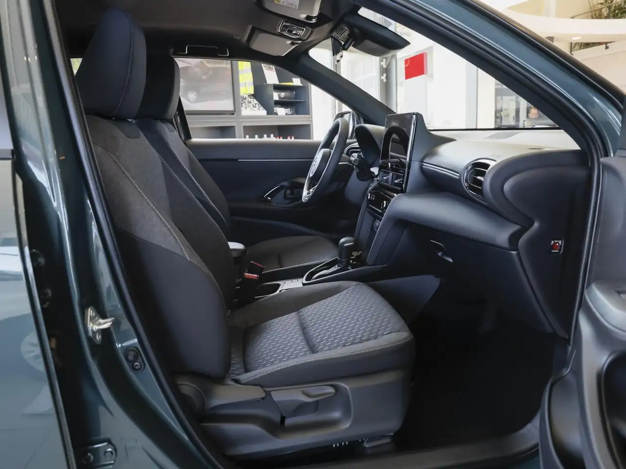 Toyota Yaris Cross Teamplayer Winter & Safety Paket, миниатюра 4