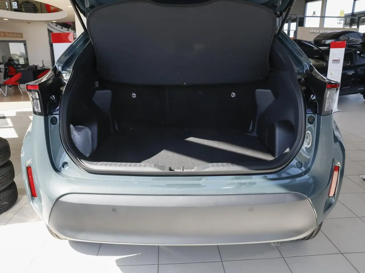 Toyota Yaris Cross Teamplayer Winter & Safety Paket, миниатюра 9