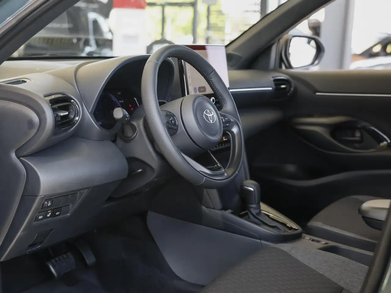 Toyota Yaris Cross Teamplayer Winter & Safety Paket, миниатюра 11