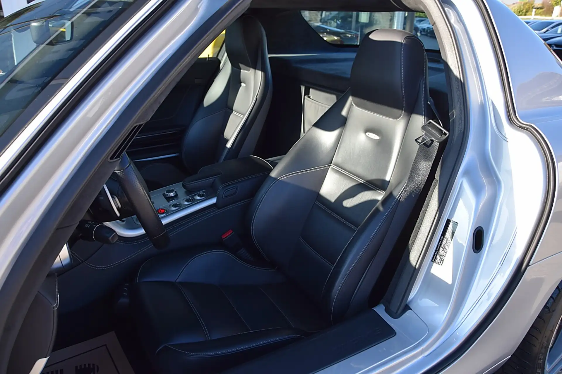 벤츠 SLS AMG 2011 은색 사진 8