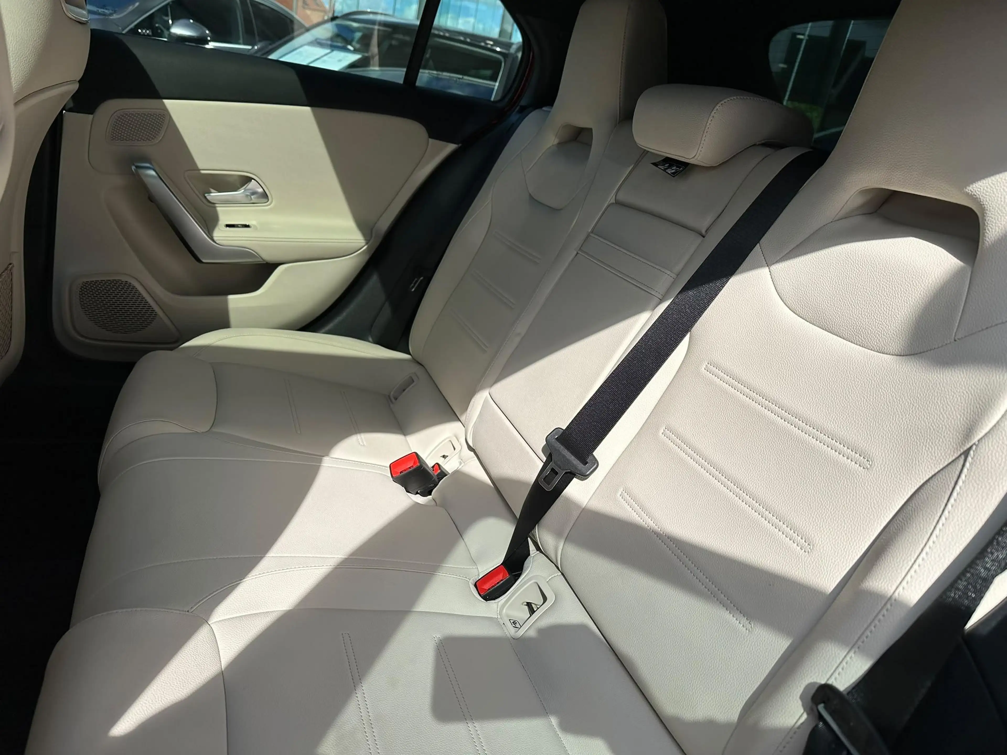 Mercedes-Benz A 180 A — photo 19