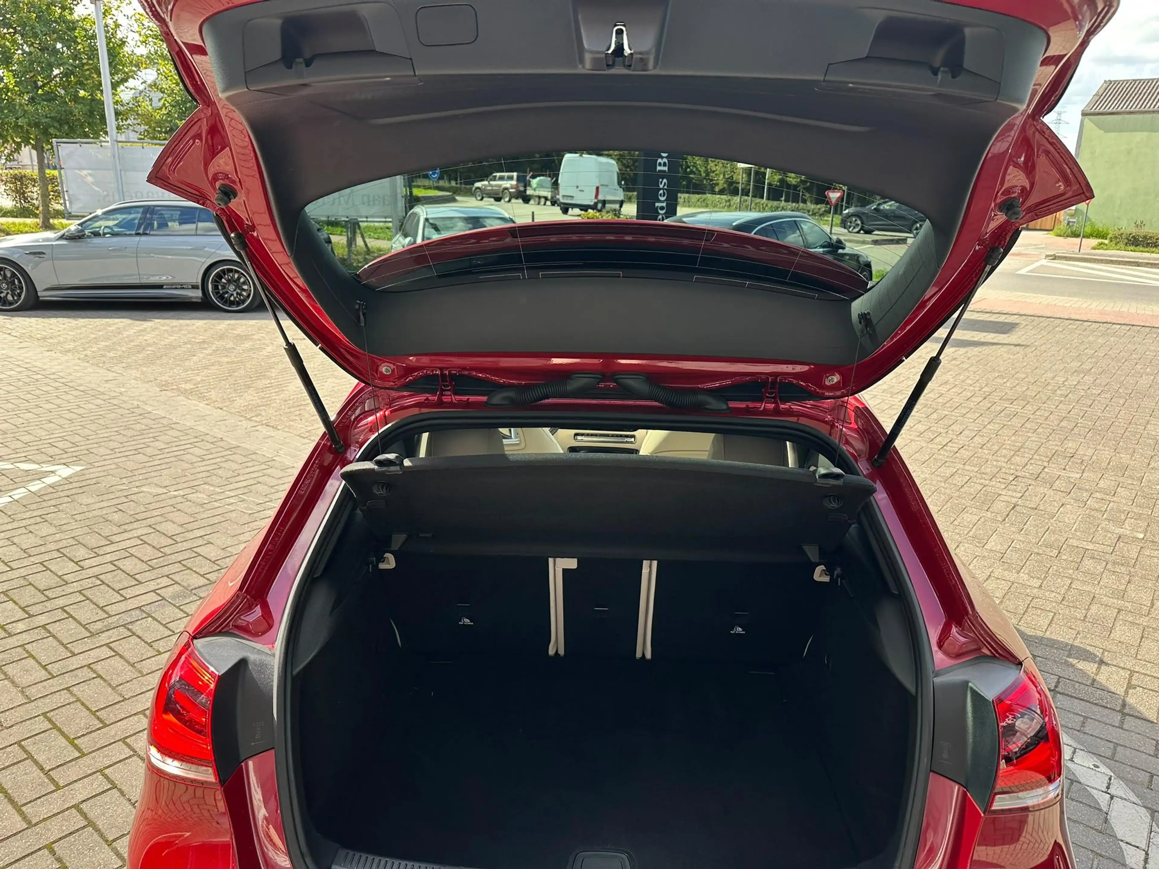 Mercedes-Benz A 180 A — photo 9