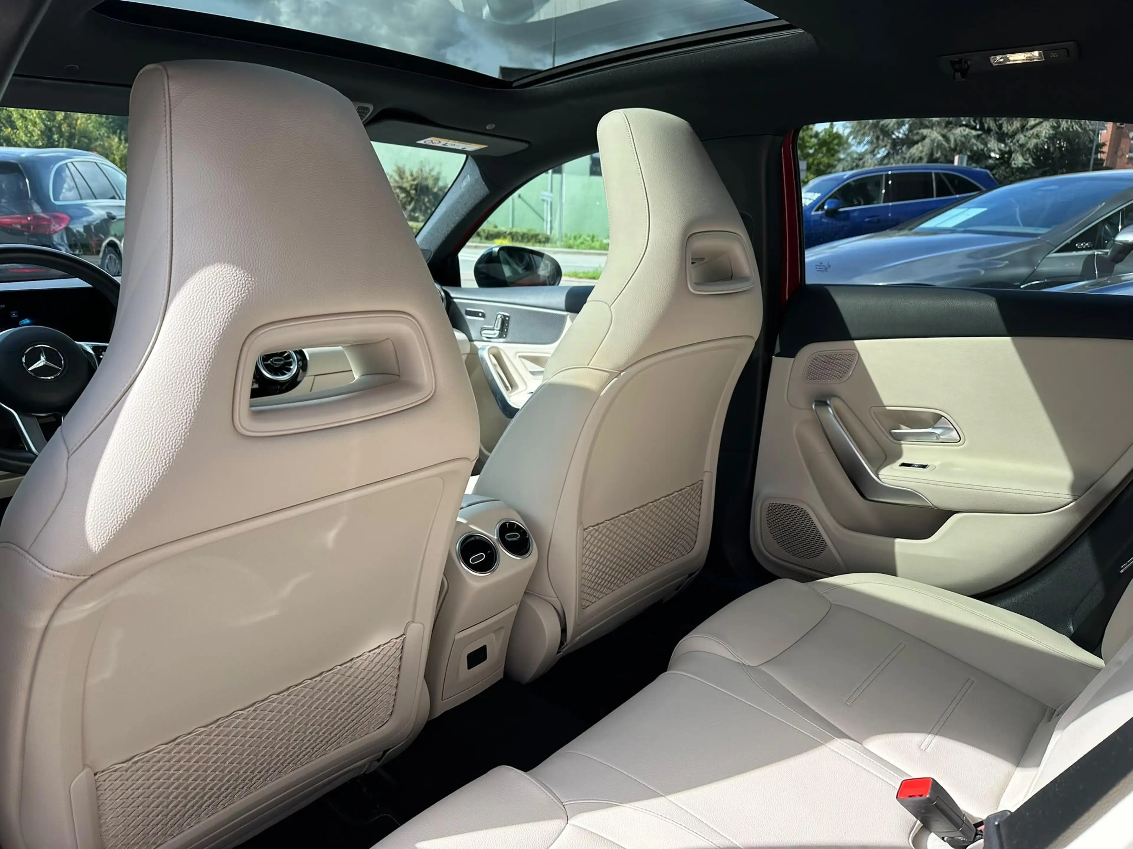 Mercedes-Benz A 180 A — photo 18