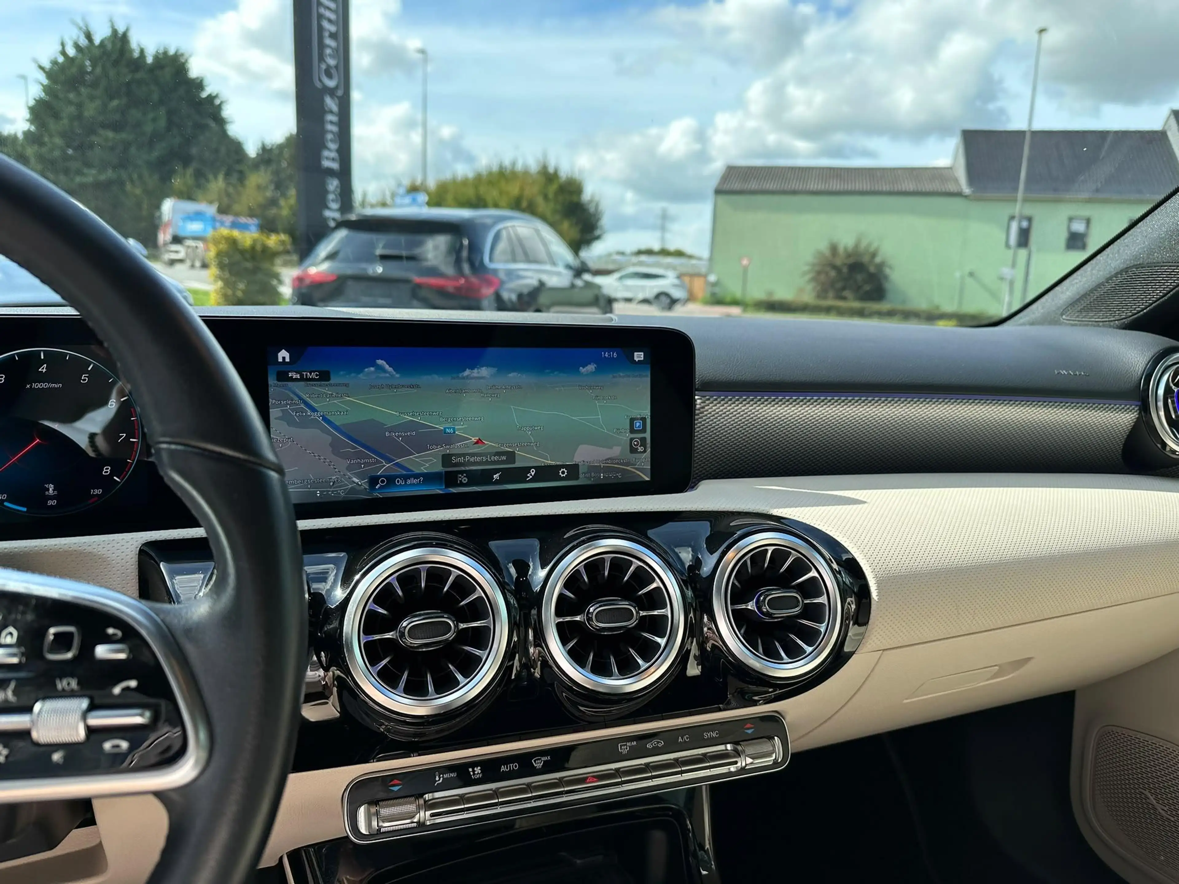 Mercedes-Benz A 180 A — photo 23