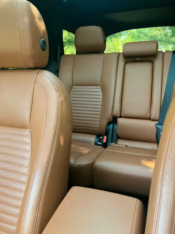 Land Rover Discovery Sport снимка Land Rover Discovery Sport