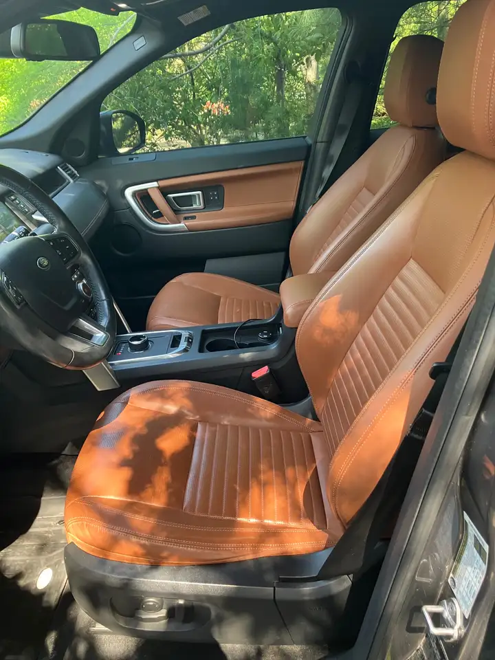 Land Rover Discovery Sport снимка Land Rover Discovery Sport