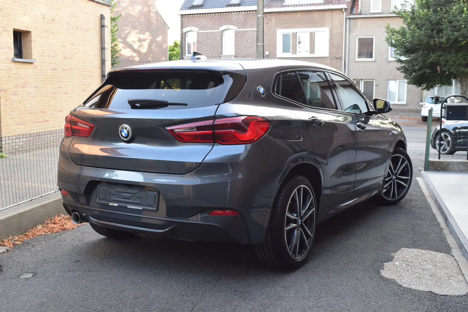 BMW X2 sDrive18i Aut - NAVI / LED / LEDER / CAMERA - 2