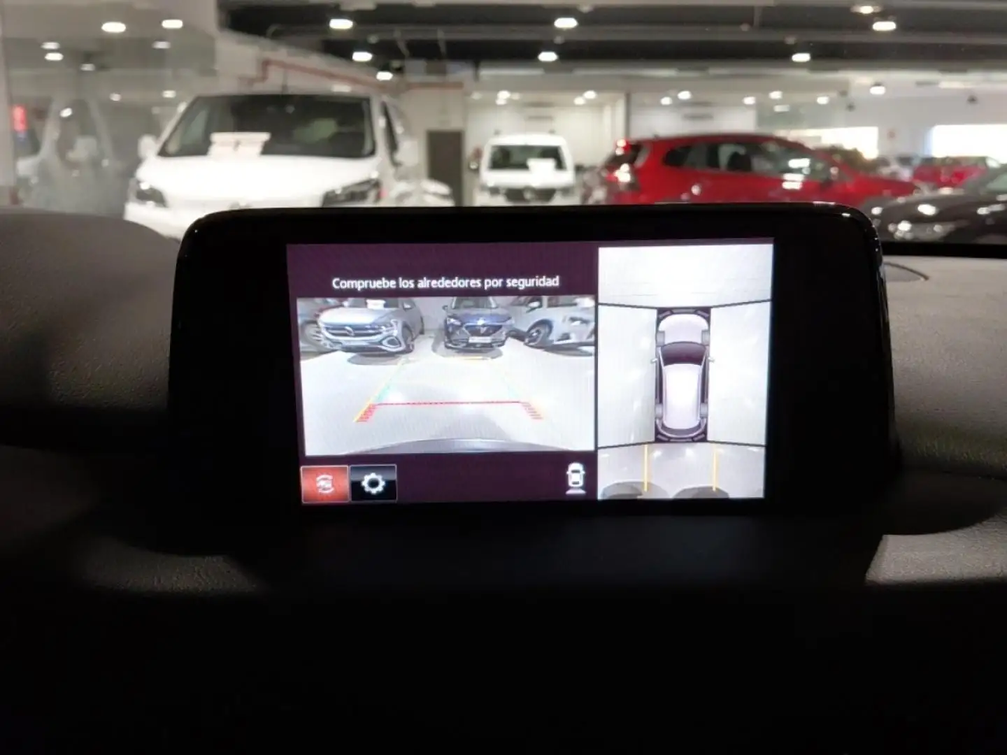 Mazda CX-5 2.2 Skyactiv-D Evolution Design 2WD 110Kw Plateado - 2