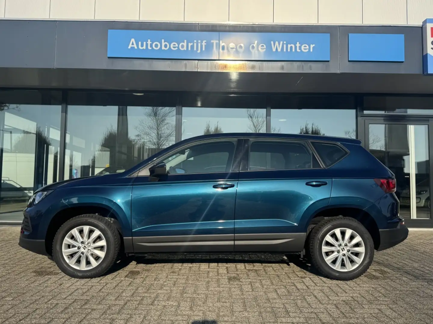 SEAT Ateca 1.0 TSI Reference| LED, Clima, Navi, Cruise, CarPl Blauw - 2