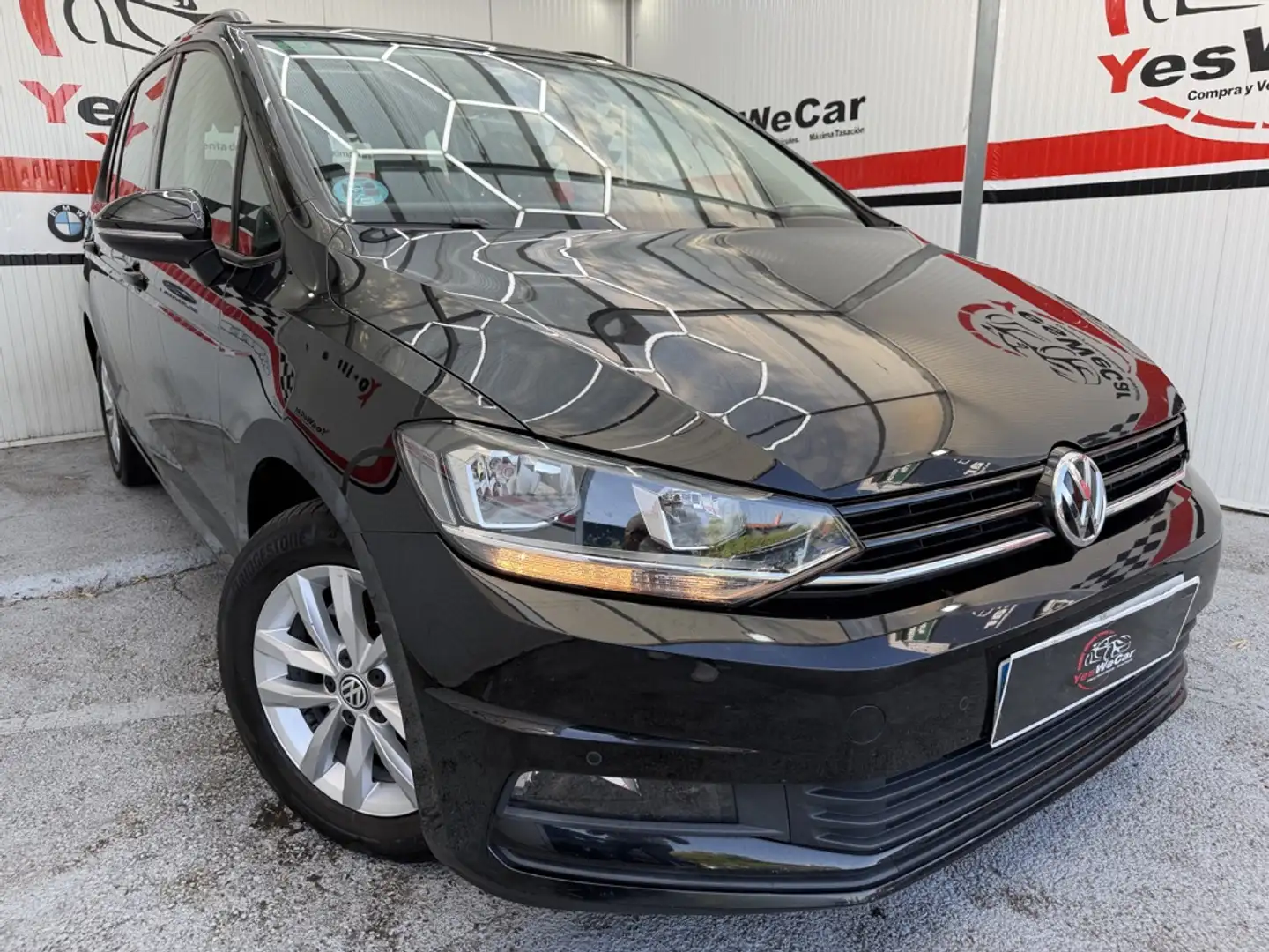 Volkswagen Touran 1.6TDI Business and Navi Edition 85kW Negro - 1