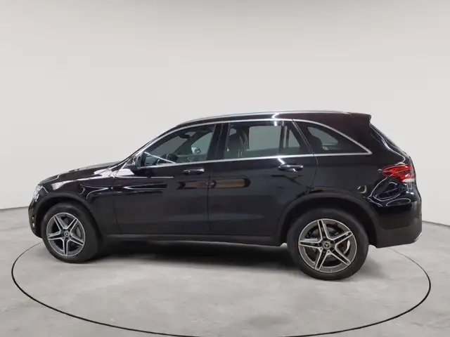 Mercedes-Benz GLC view 3
