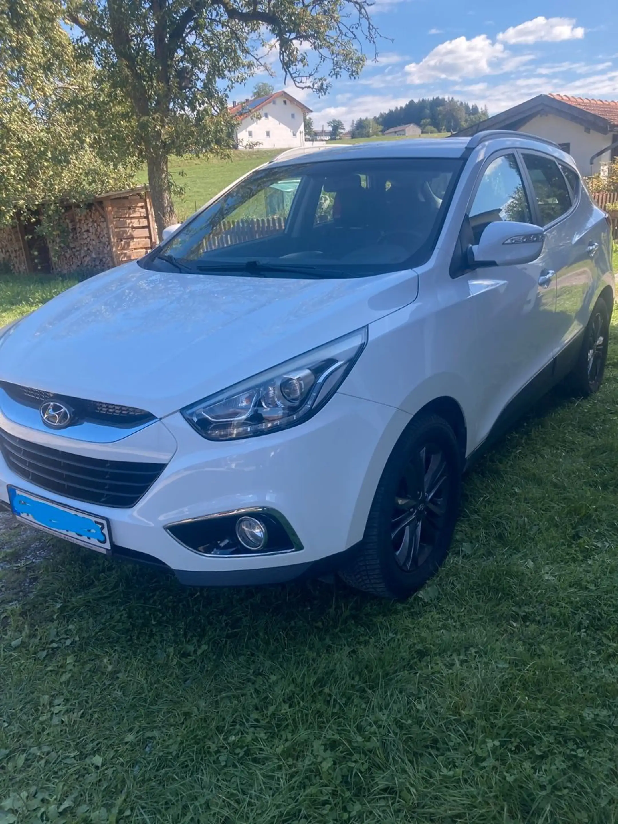 Hyundai iX35 Trend AWD / LEDER / AHK / Motor klappert — photo 3