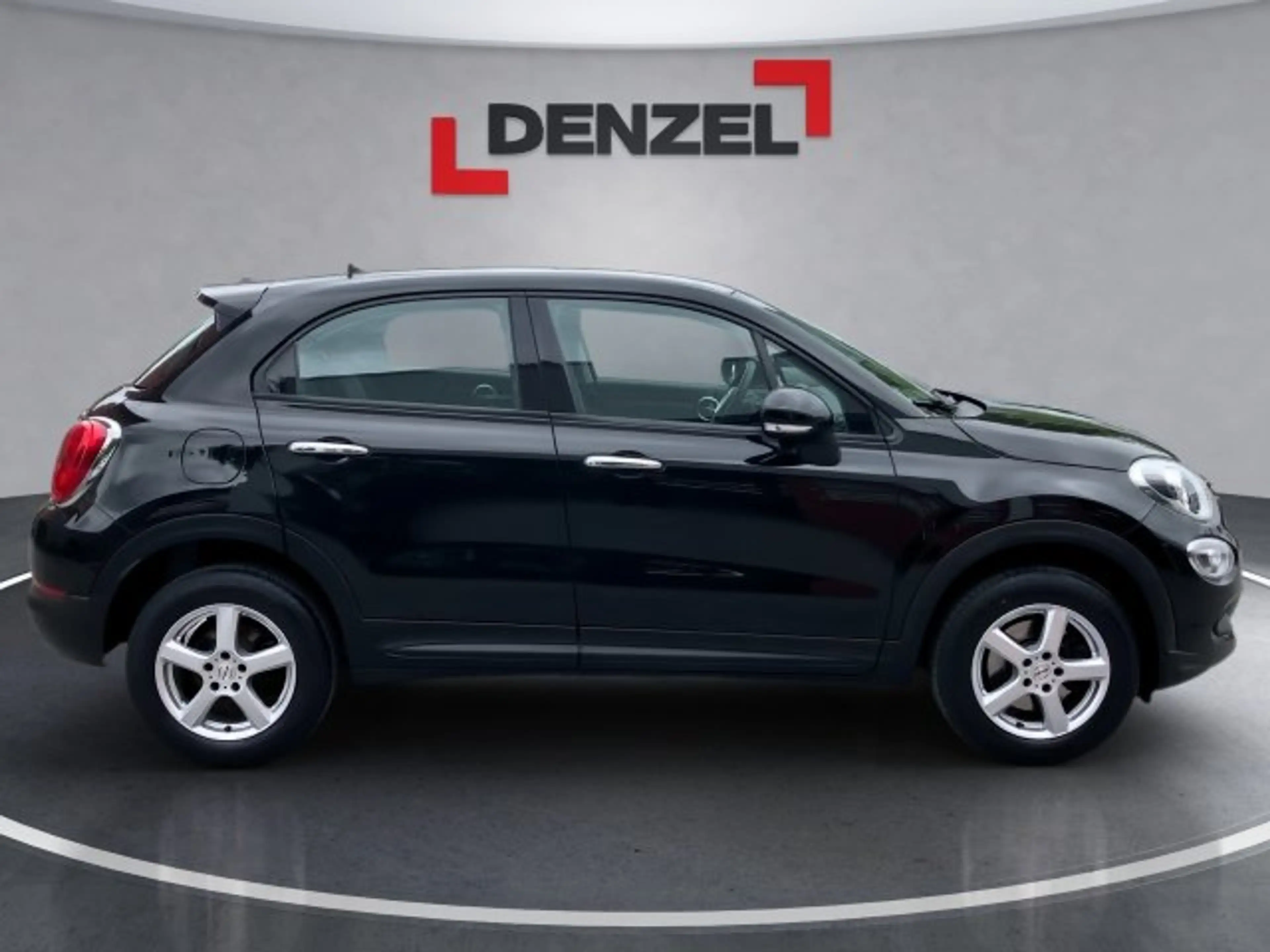Fiat 500X 1,6 e-torQ City Look Pop — photo 5