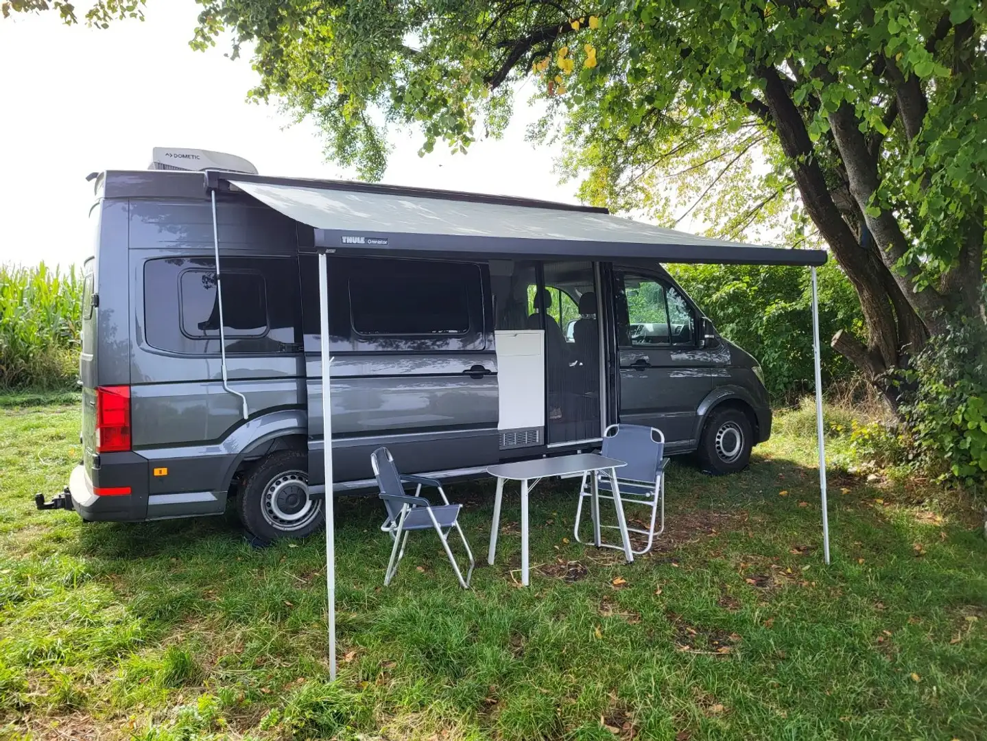 Volkswagen Crafter Grand California 680 4Motion Vollausstattung Grau - 1