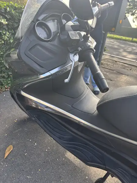 Piaggio X 10 - foto 6