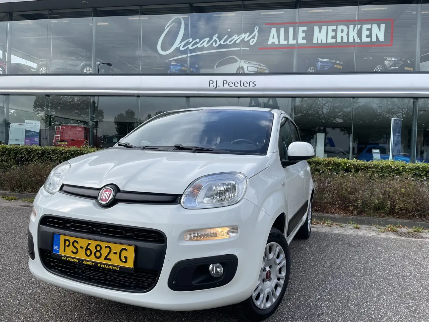 Fiat Panda 0.9 TwinAir Lounge Airco - Radio - Bluetooth - Mis Wit - 1
