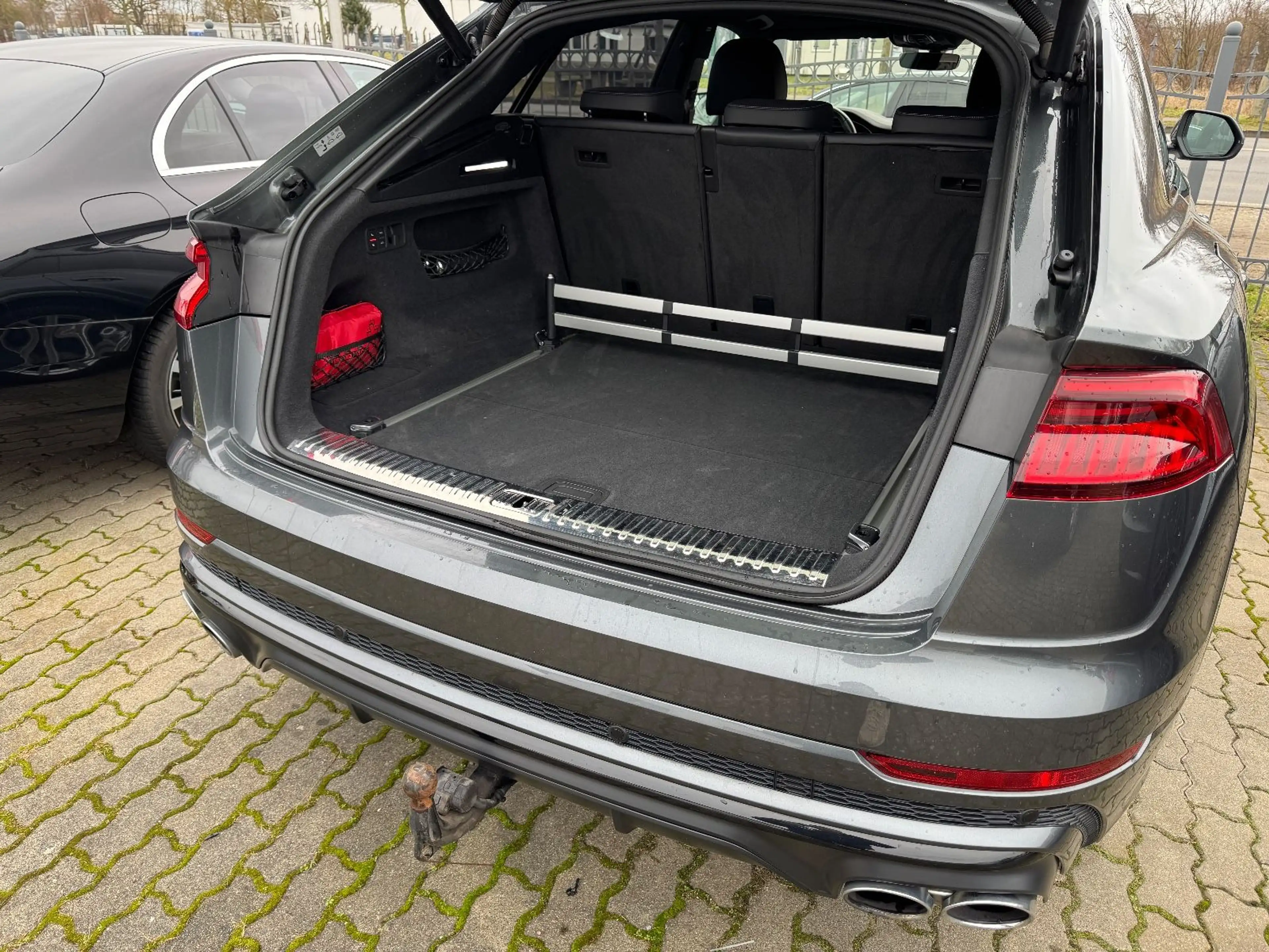 Audi SQ8 4.0 TDI quattro — photo 6