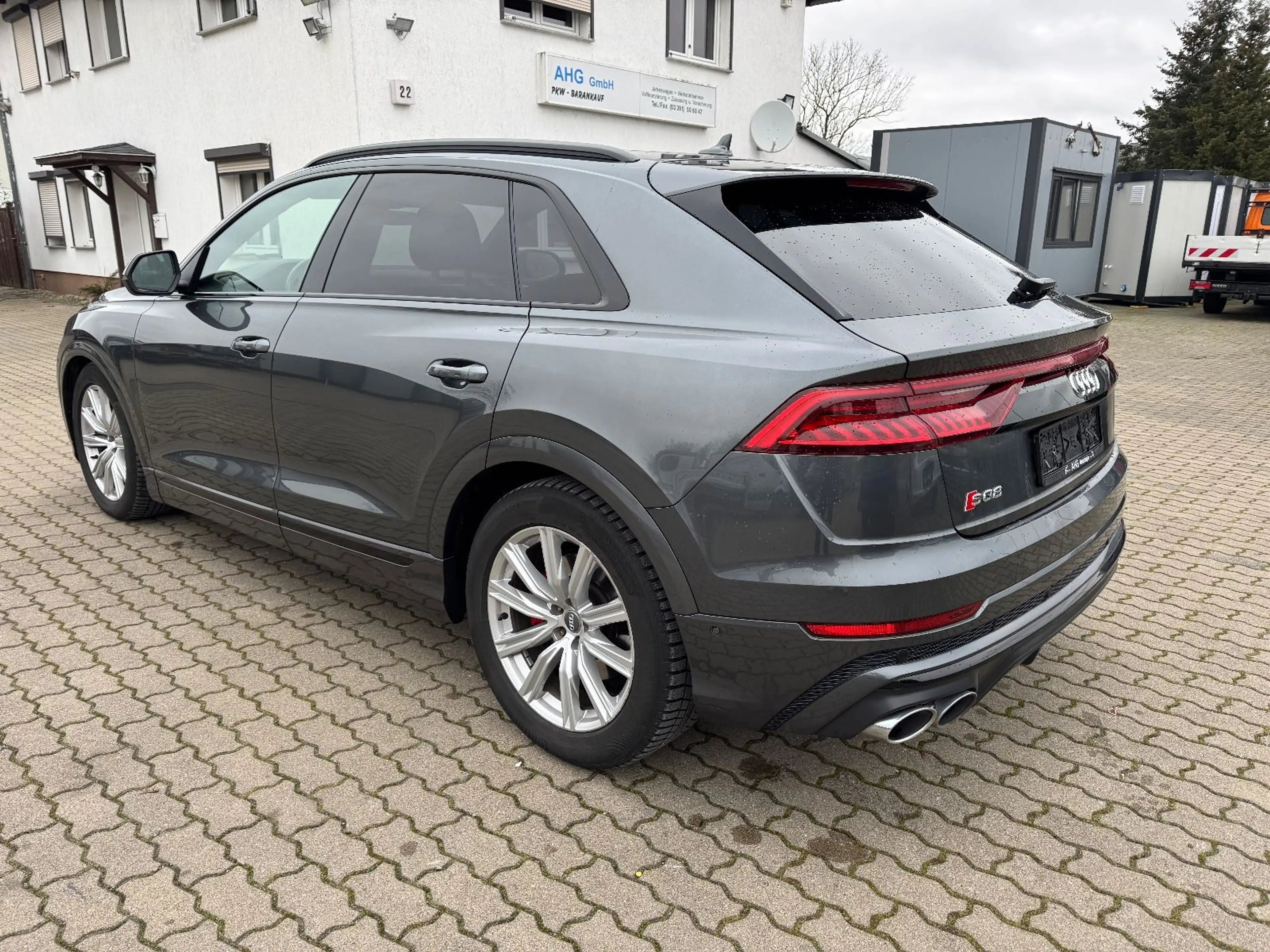 Audi SQ8 4.0 TDI quattro — photo 3