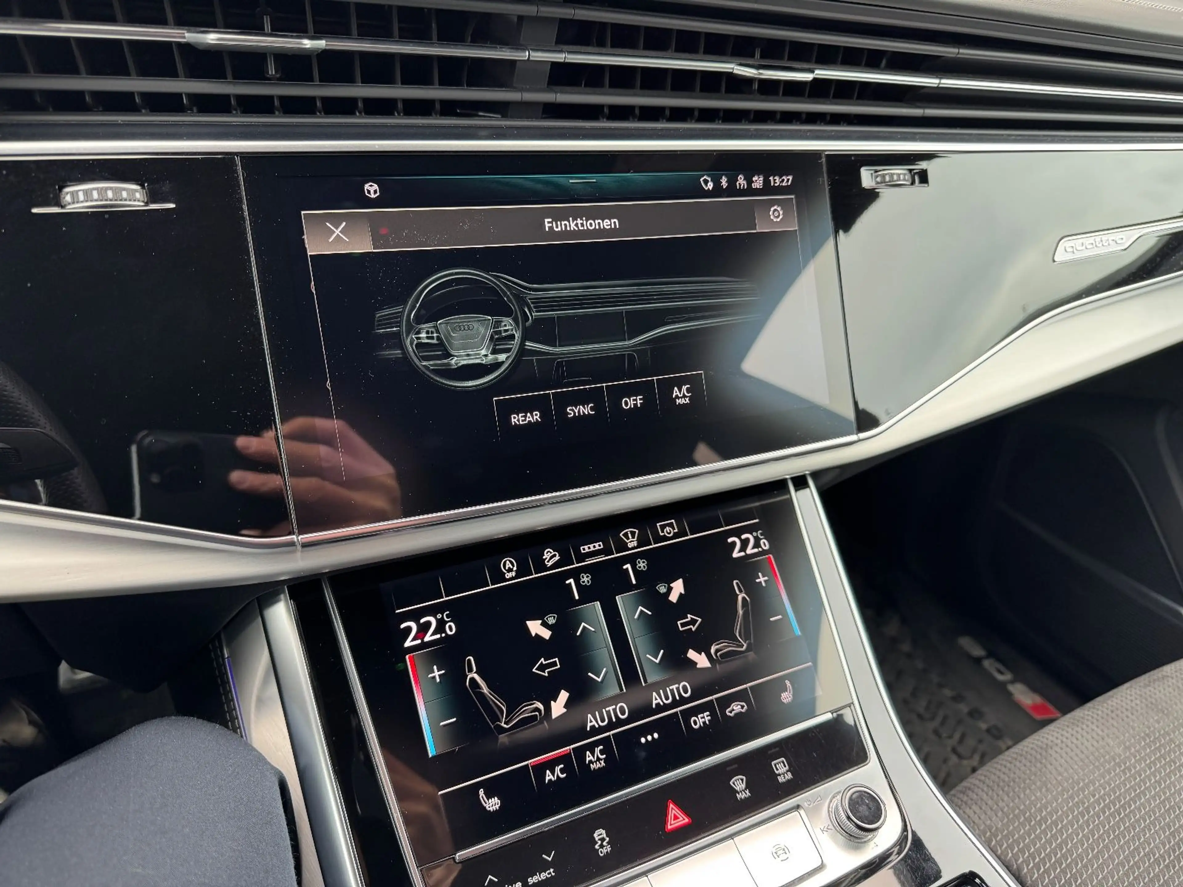 Audi SQ8 4.0 TDI quattro — photo 13