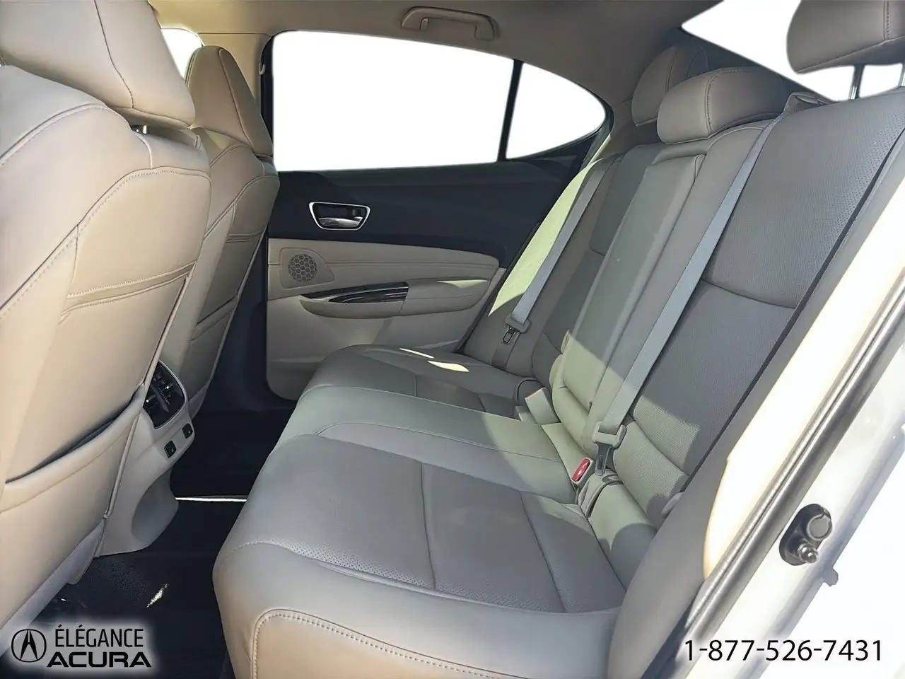 Acura TLX снимка Acura TLX
