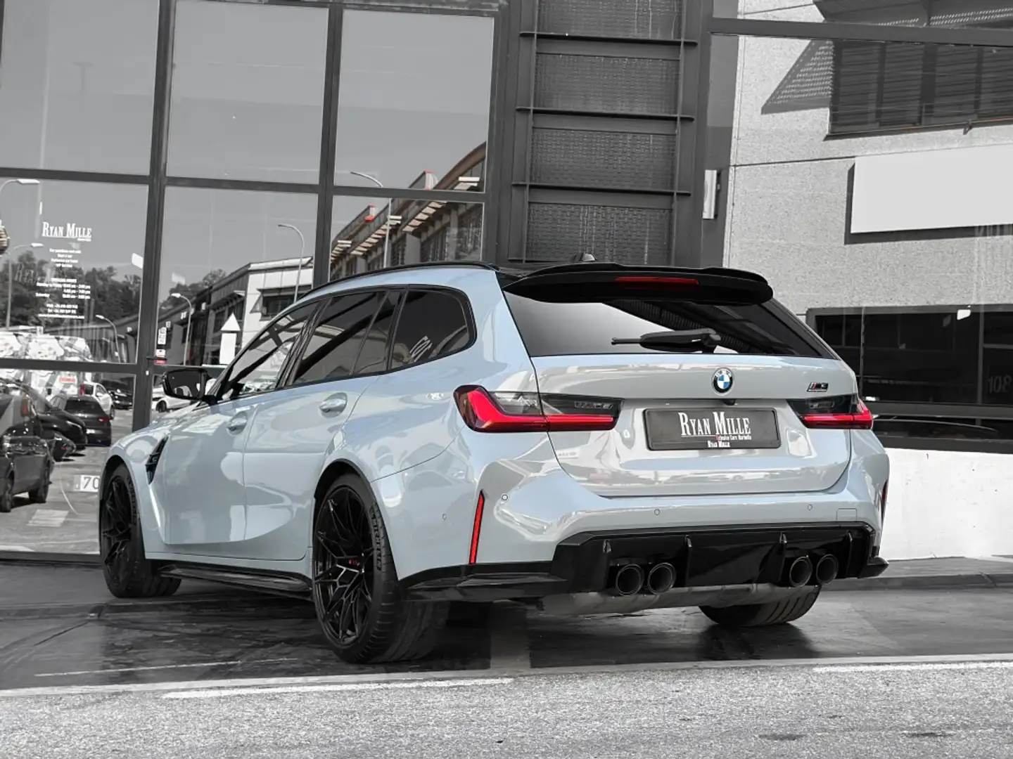 BMW M3 Competition Touring MxDrive Gris - 2