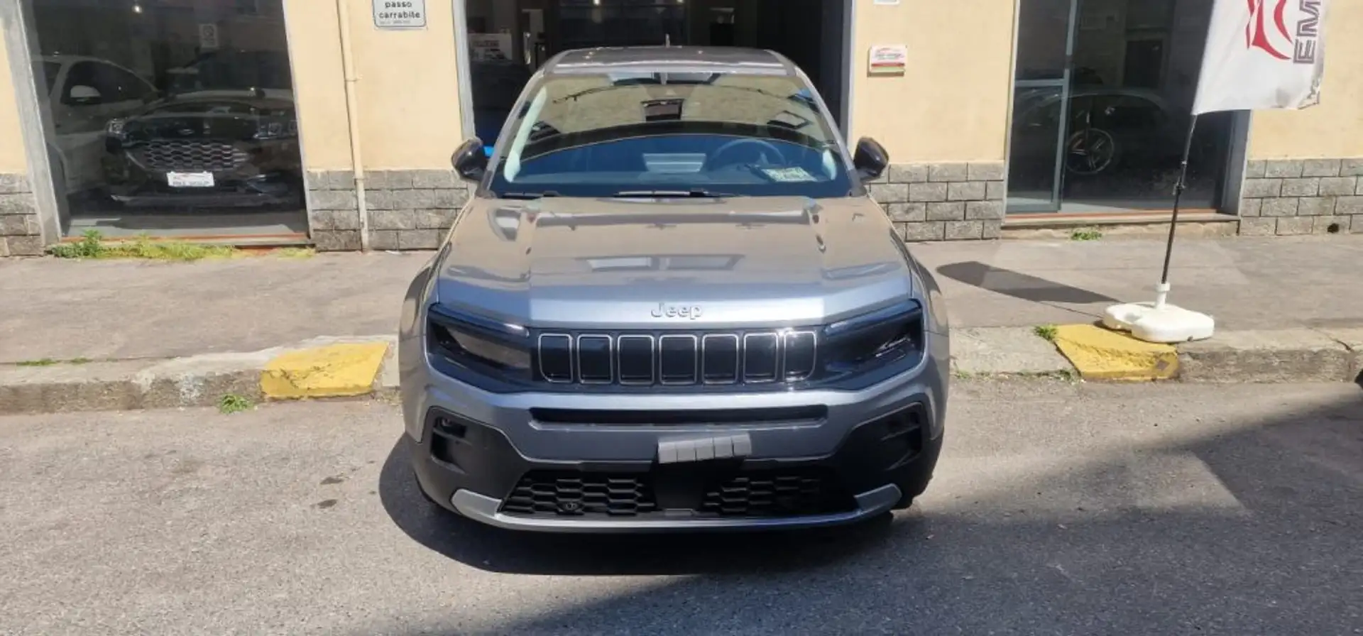 Jeep Avenger 1.2 Turbo 100 CV Summit Grigio - 1
