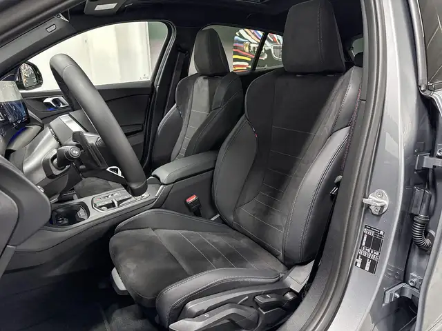 BMW 1 Series view 10