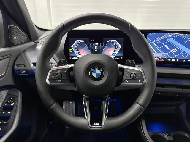 BMW 1 Series view 13