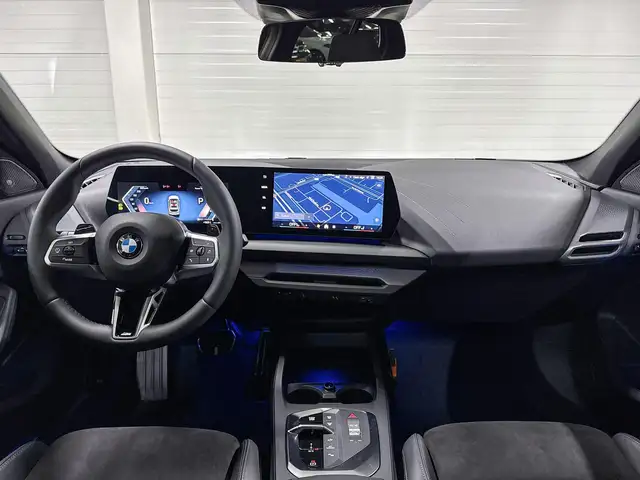 BMW 1 Series view 12