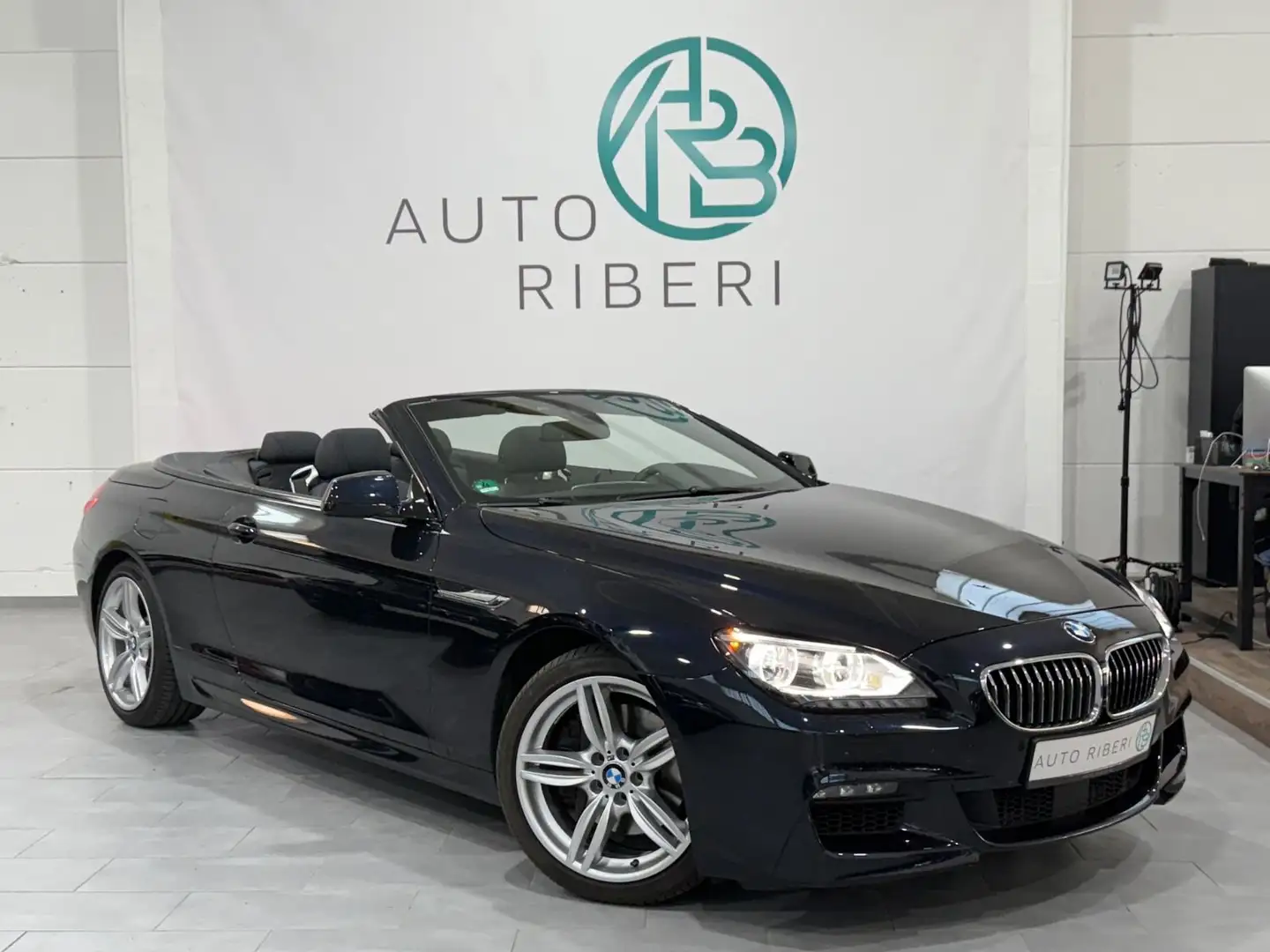 BMW 640 i Cabrio*M*RFK*1.Hand*Leder*19 Noir - 2