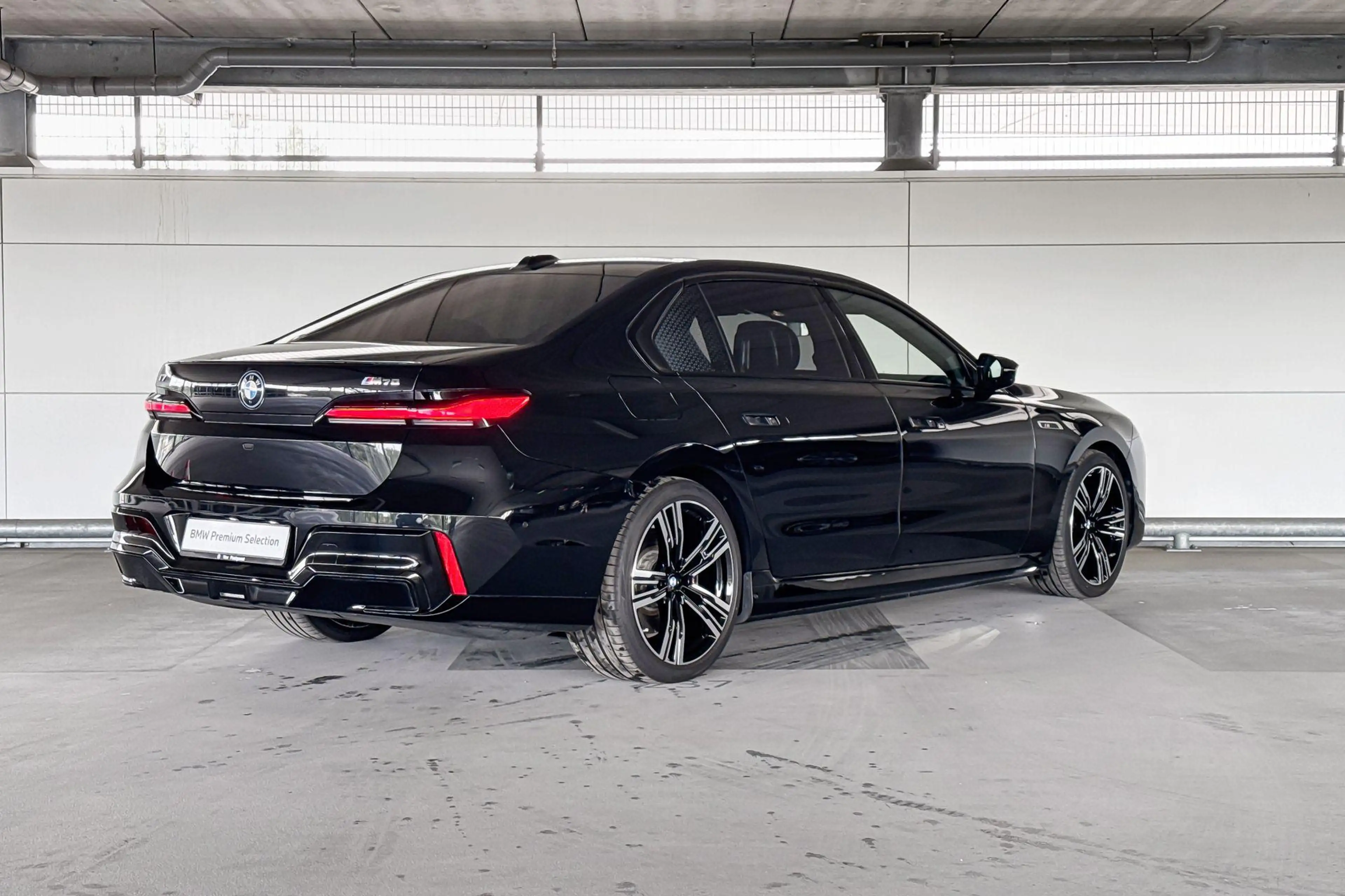 BMW i7 M70 xDrive 106 kWh — photo 6