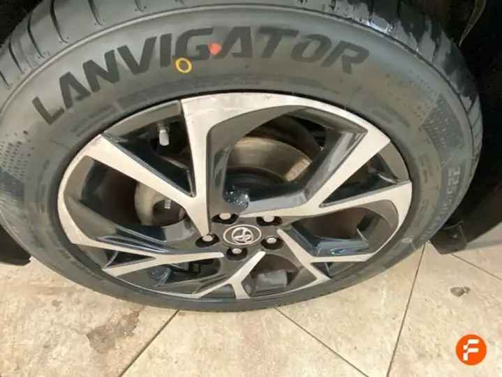 Toyota C-HR 2019, foto 17