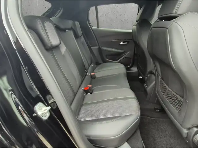 Peugeot 208 view 14