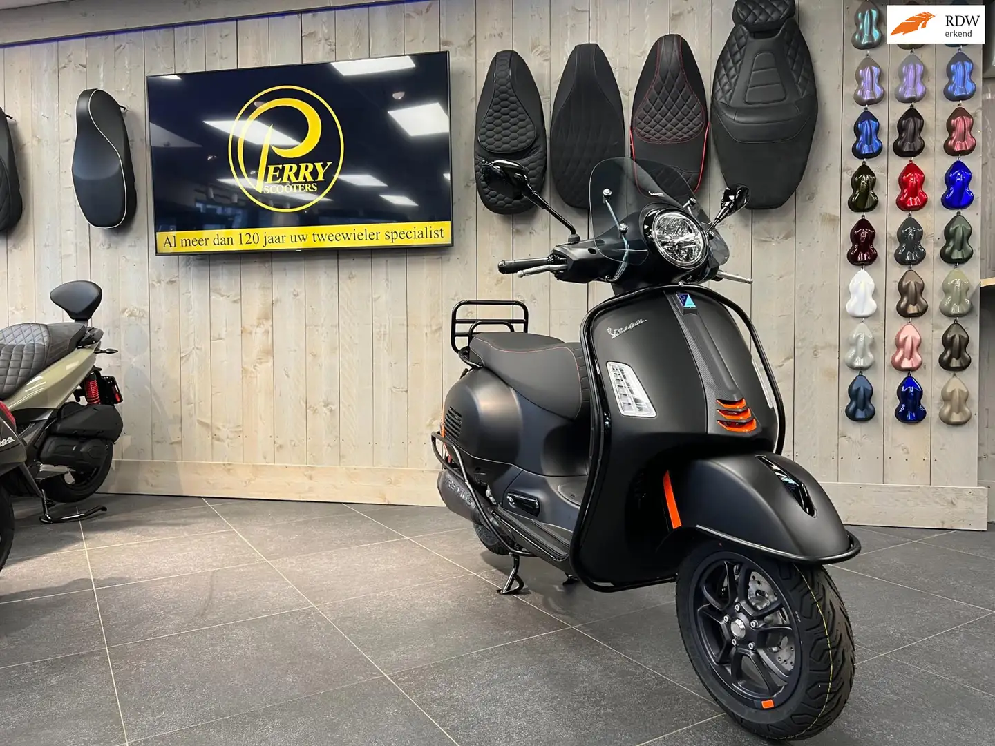 Vespa GTS Super Sport 310 Scooter SuperSport HPE 2025 EURO5+ | 4 Jaar Fabrie Zwart - 1