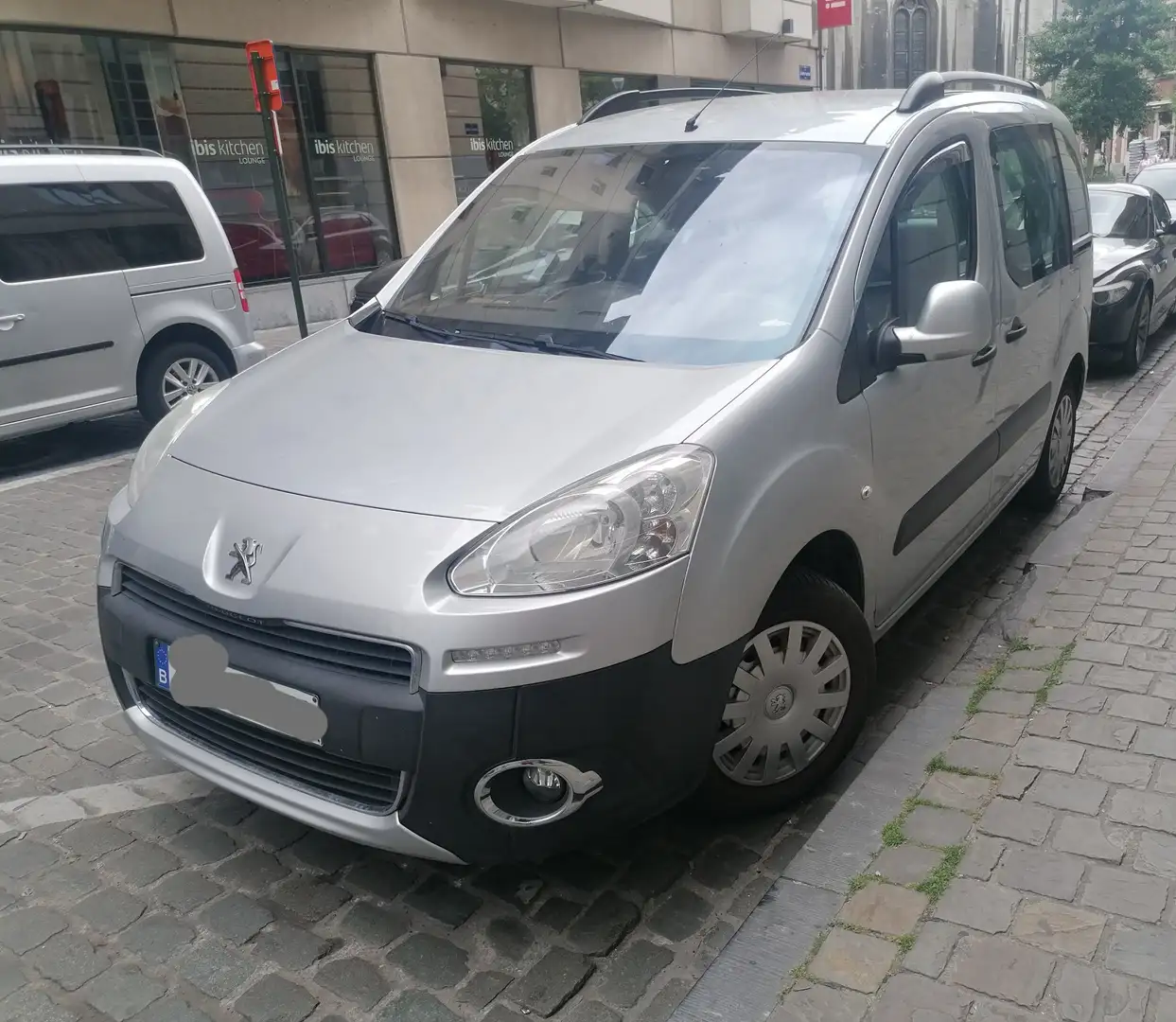 Peugeot Partner Tepee * 1.6 HDI * Prête à immatriculé - 1