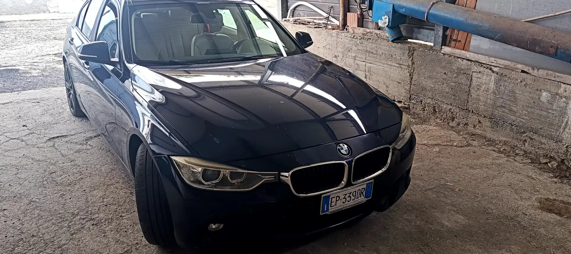 BMW 320 Serie 3 F30 2011 Berlina 320d Blu/Azzurro - 2