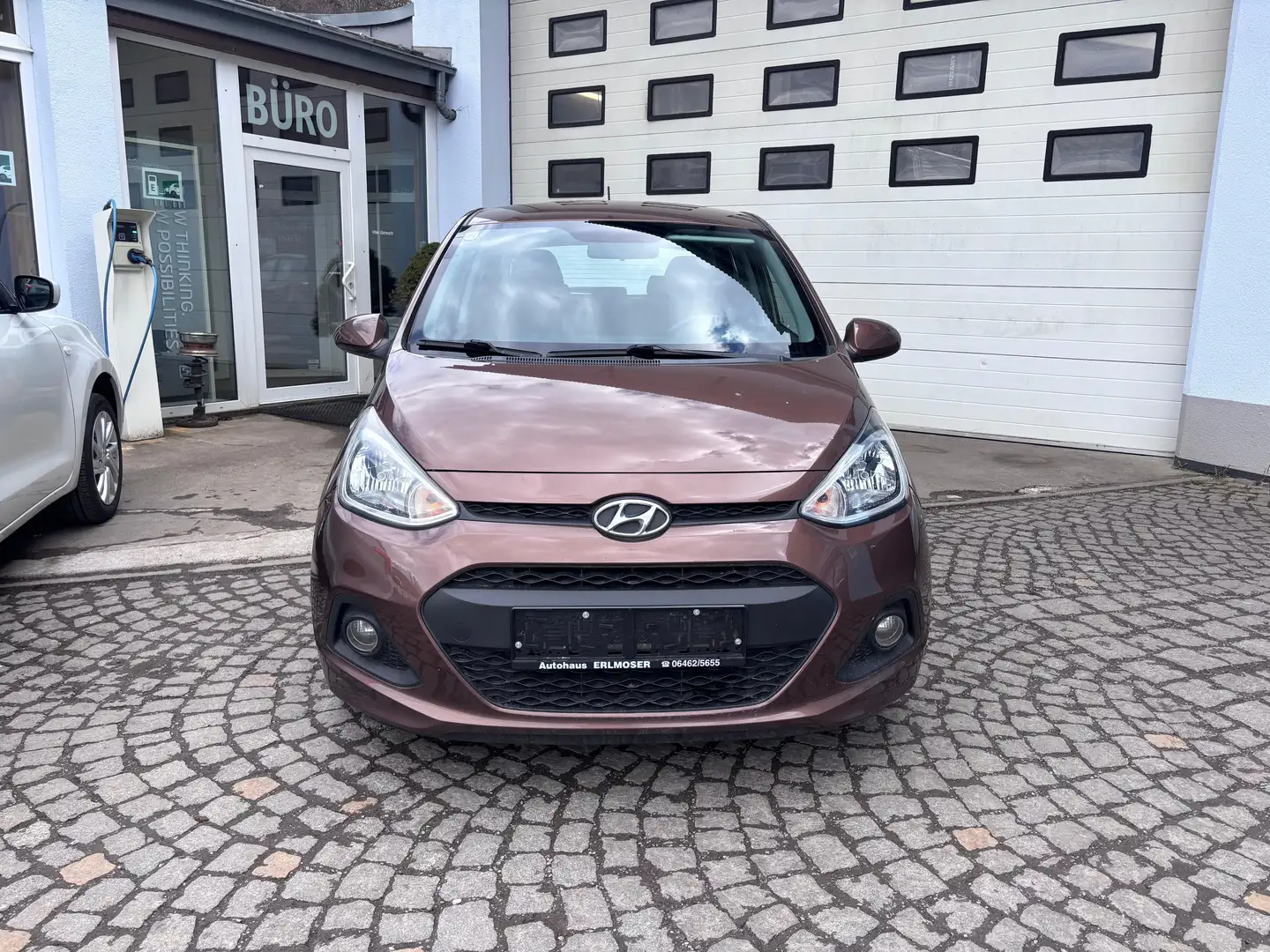 Hyundai i10 Trend Braun - 2