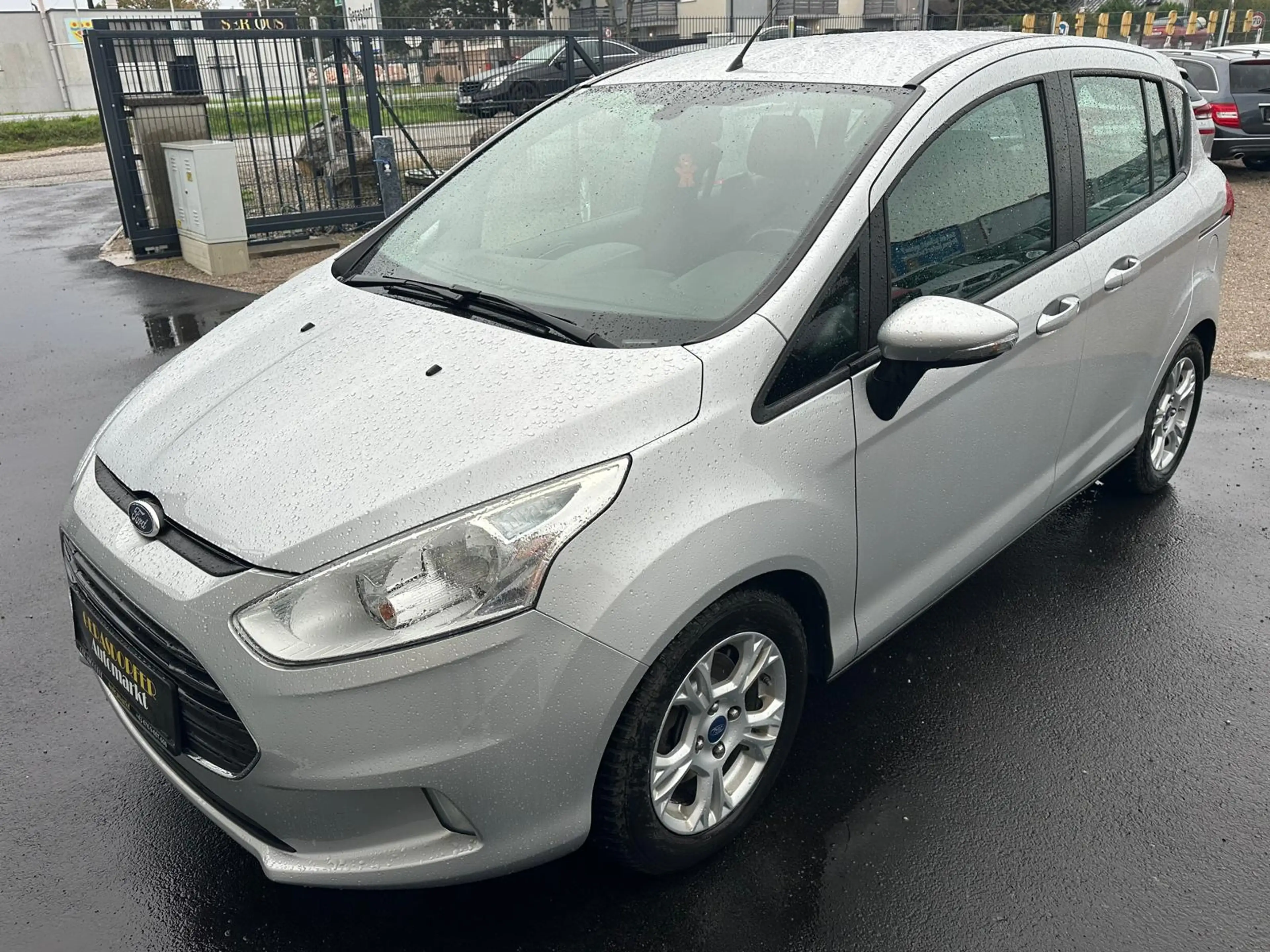 Ford B-Max Sync Edition — photo 4