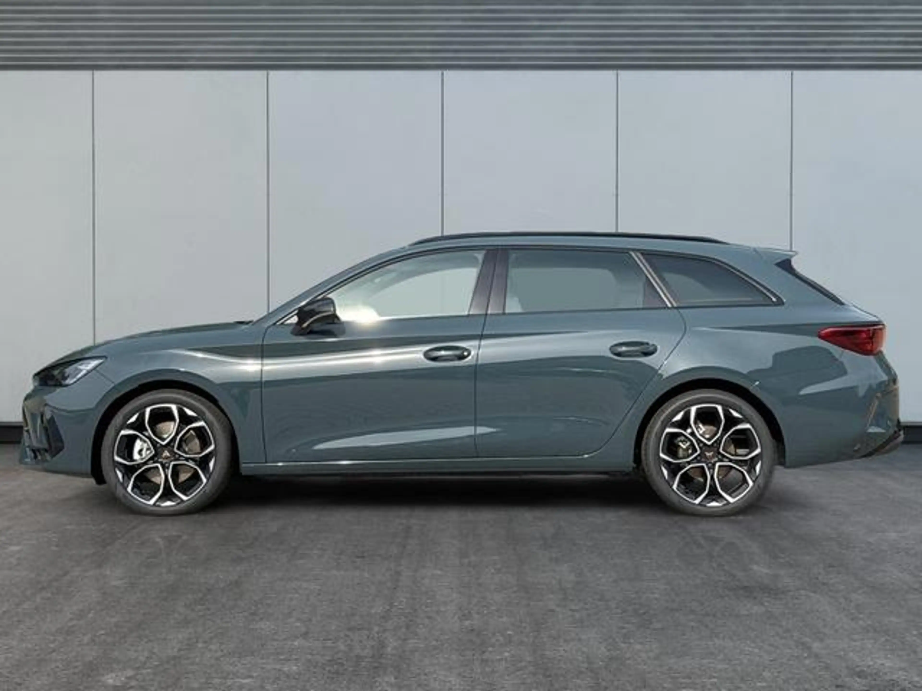 CUPRA Leon Sportstourer ST AHK+NAVI+eHK+KAMERA+ACC+... — photo 2