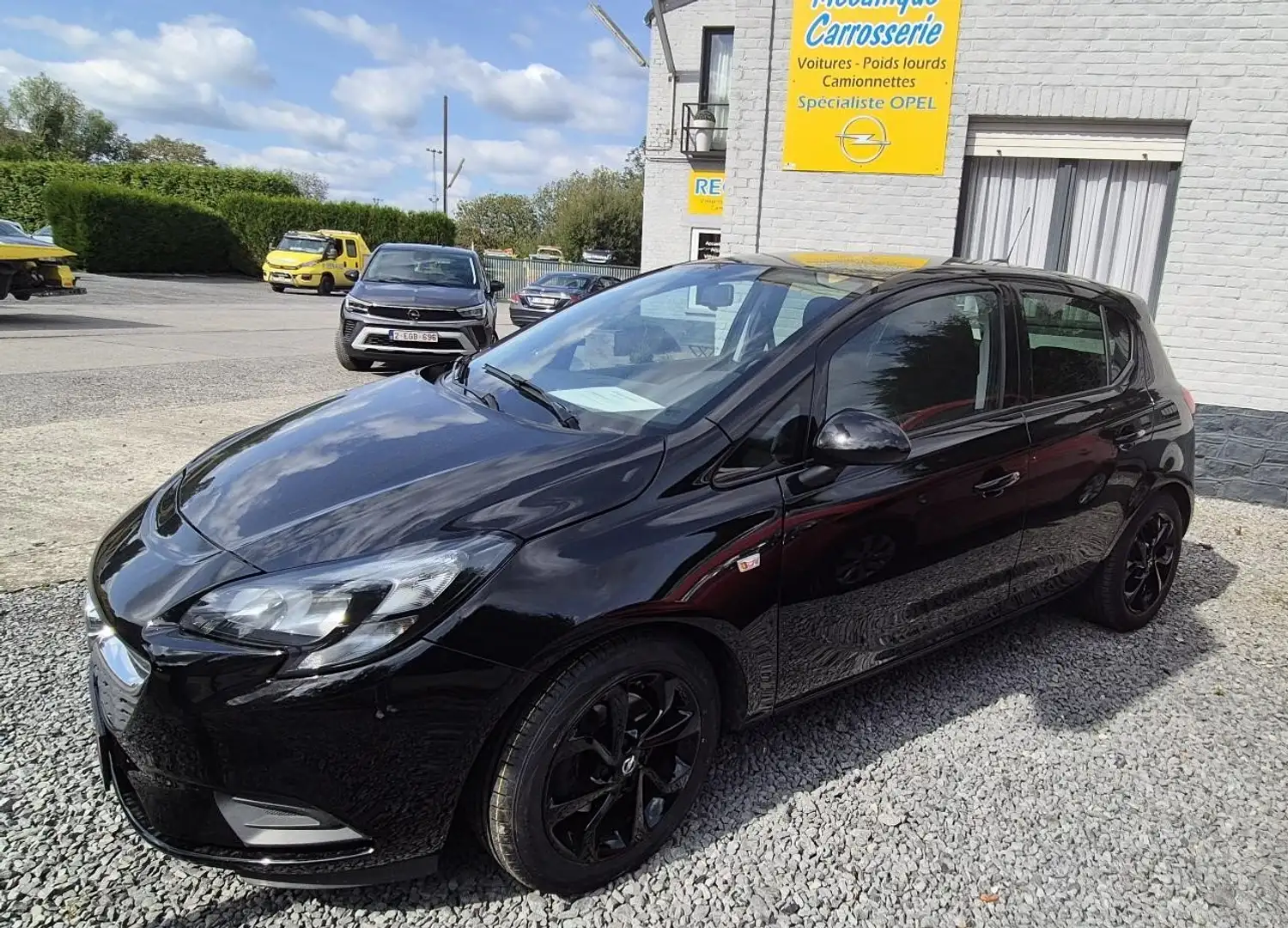 Opel Corsa 1.4 Turbo Black Edition S/S (EU6.2) Zwart - 1