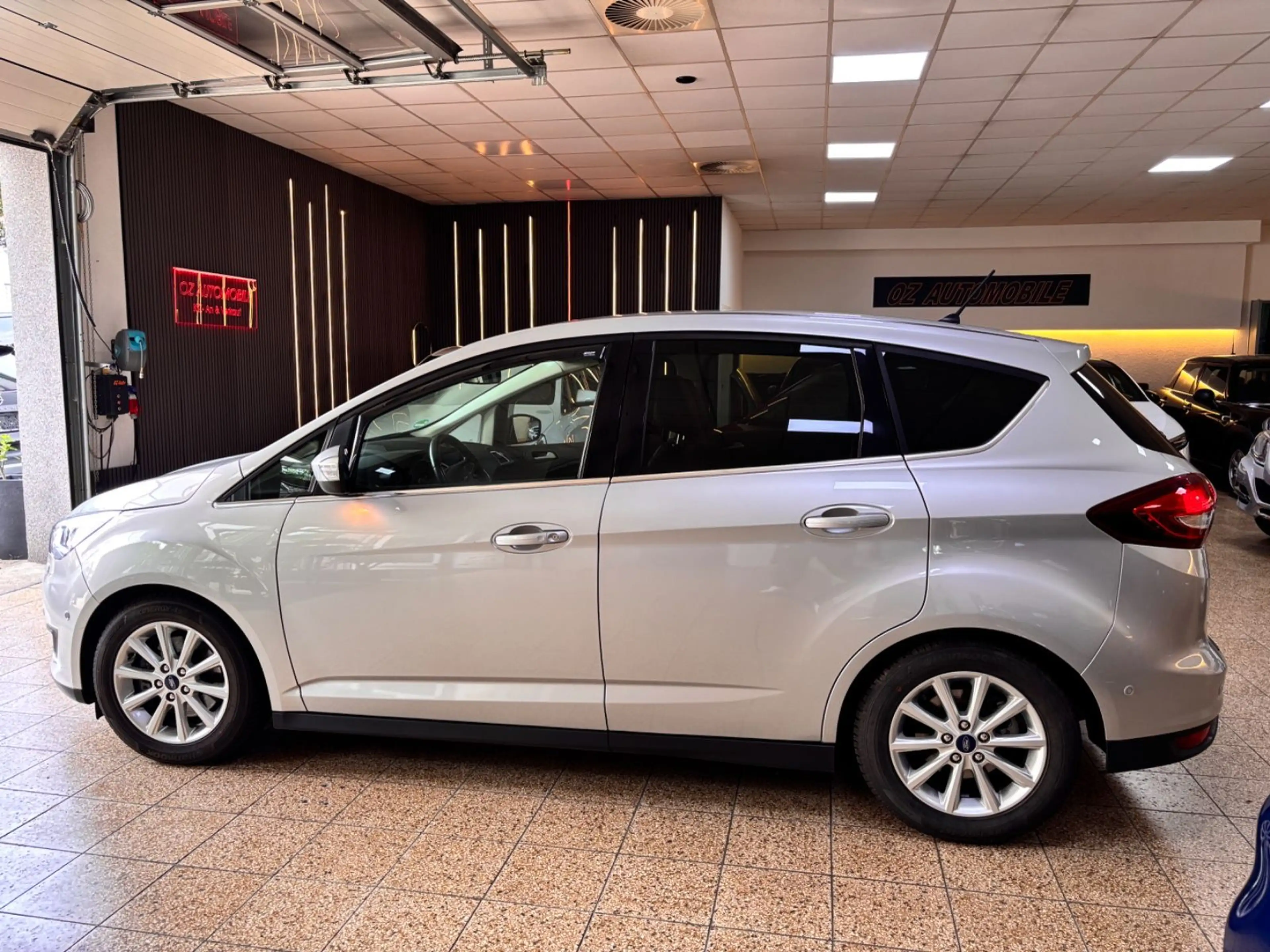 Ford C-Max Titanium